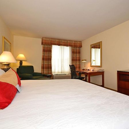 Hilton Garden Inn Tulsa Airport Dış mekan fotoğraf