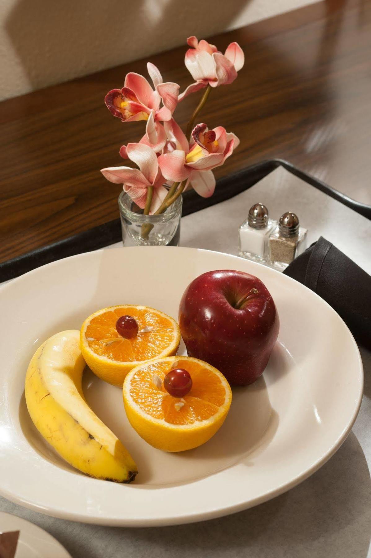 Hilton Garden Inn Tulsa Airport Dış mekan fotoğraf