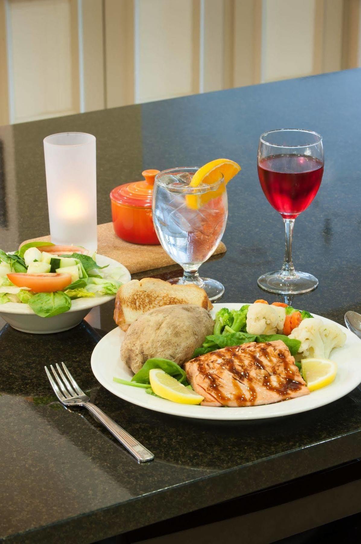 Hilton Garden Inn Tulsa Airport Dış mekan fotoğraf